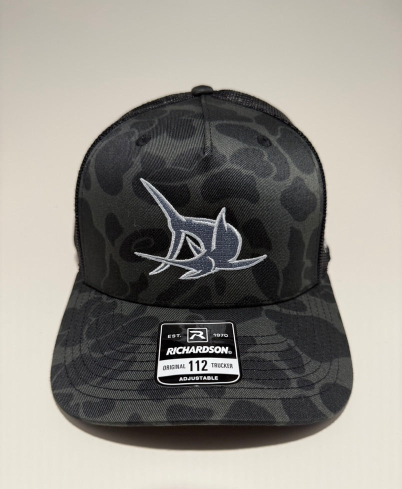 MM Sable Black Camo Fish logo